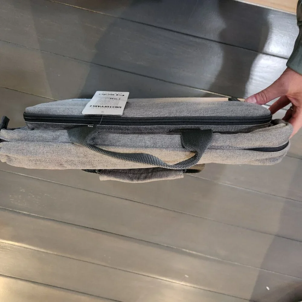Solo New York Gray Re:New Recycled Adjustable Straps Laptop Briefcase Size 15.6